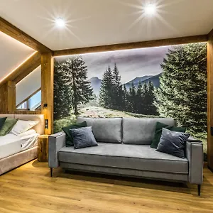 Forrest Krupówki , Zakopane Polska